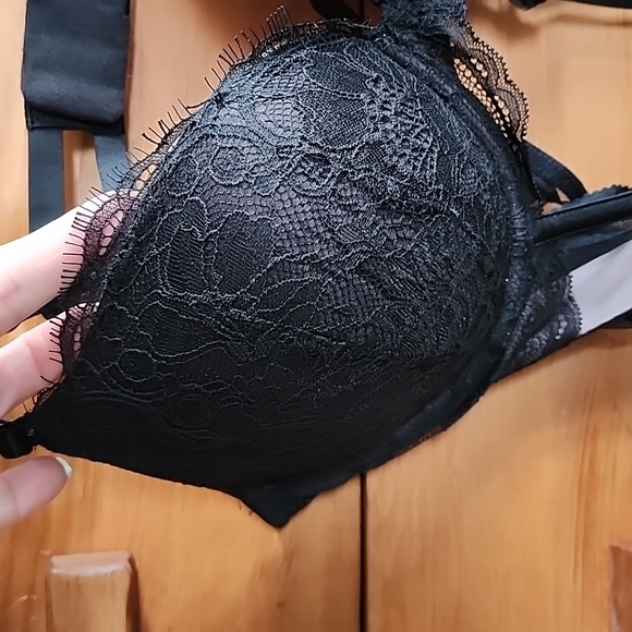 Victoria's Secret: Push-up Lace Teddy, Black, Women's size Large - Picture 2 of 8